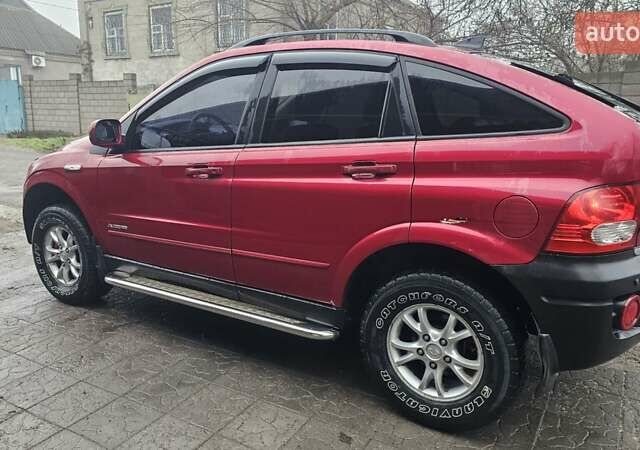 Красный Cанг Йонг Актион, объемом двигателя 2 л и пробегом 170 тыс. км за 4600 $, фото 5 на Automoto.ua