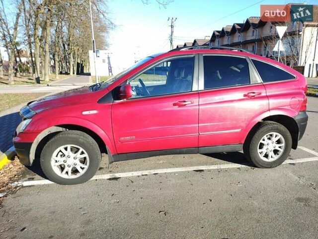 Красный Cанг Йонг Актион, объемом двигателя 2 л и пробегом 197 тыс. км за 5300 $, фото 18 на Automoto.ua