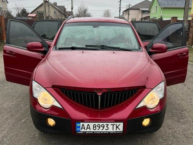 Червоний Cанг Йонг Actyon, об'ємом двигуна 2 л та пробігом 168 тис. км за 7900 $, фото 5 на Automoto.ua