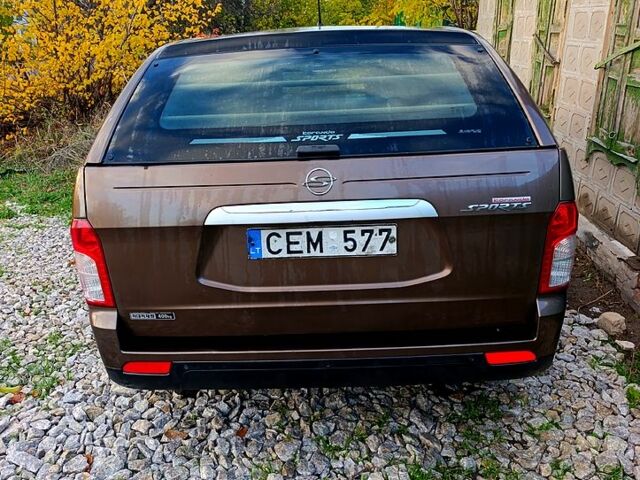 Cанг Йонг Актион, объемом двигателя 2 л и пробегом 325 тыс. км за 5100 $, фото 6 на Automoto.ua