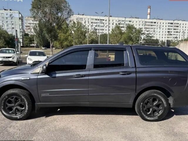 Серый Cанг Йонг Актион, объемом двигателя 2 л и пробегом 237 тыс. км за 267 $, фото 2 на Automoto.ua
