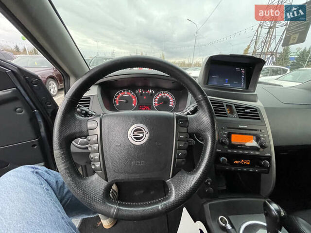 Серый Cанг Йонг Актион, объемом двигателя 2 л и пробегом 235 тыс. км за 8900 $, фото 7 на Automoto.ua