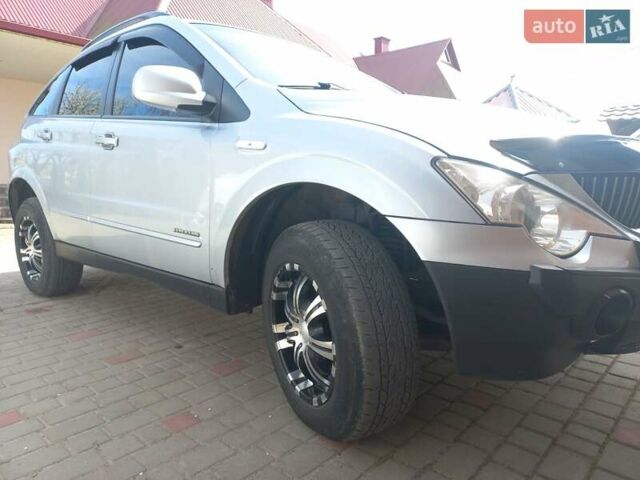 Серый Cанг Йонг Актион, объемом двигателя 2 л и пробегом 287 тыс. км за 6500 $, фото 4 на Automoto.ua