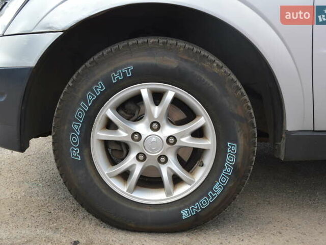 Серый Cанг Йонг Актион, объемом двигателя 2 л и пробегом 127 тыс. км за 5900 $, фото 23 на Automoto.ua