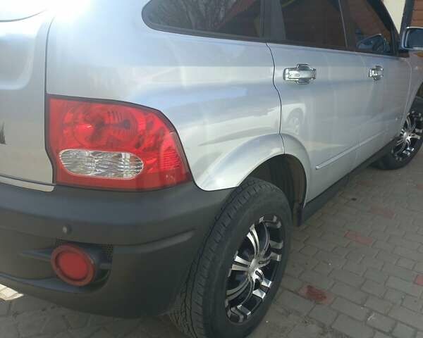 Серый Cанг Йонг Актион, объемом двигателя 2 л и пробегом 287 тыс. км за 6500 $, фото 3 на Automoto.ua