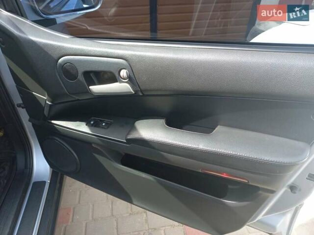 Серый Cанг Йонг Актион, объемом двигателя 2 л и пробегом 287 тыс. км за 6500 $, фото 8 на Automoto.ua