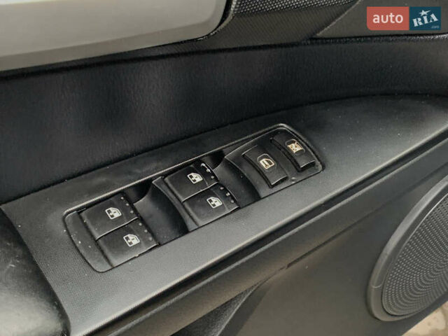 Серый Cанг Йонг Актион, объемом двигателя 2.3 л и пробегом 244 тыс. км за 4755 $, фото 36 на Automoto.ua