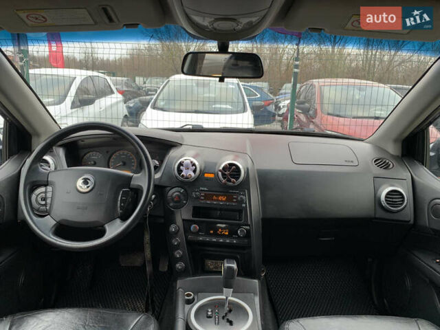 Серый Cанг Йонг Актион, объемом двигателя 2.3 л и пробегом 244 тыс. км за 4755 $, фото 49 на Automoto.ua