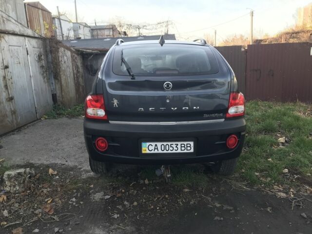 Серый Cанг Йонг Актион, объемом двигателя 2 л и пробегом 220 тыс. км за 6100 $, фото 2 на Automoto.ua