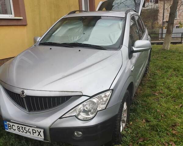 Серый Cанг Йонг Актион, объемом двигателя 2 л и пробегом 99 тыс. км за 8200 $, фото 5 на Automoto.ua