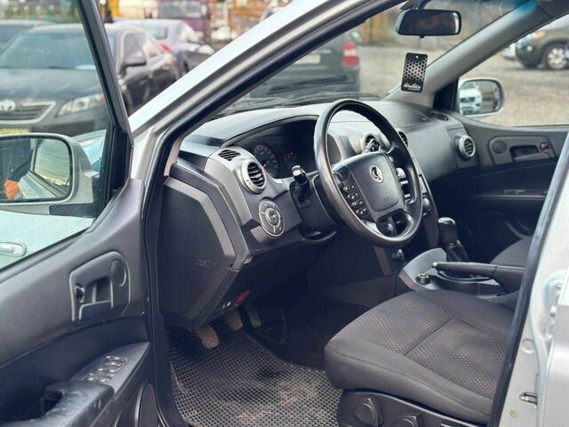 Сірий Cанг Йонг Actyon, об'ємом двигуна 2 л та пробігом 130 тис. км за 5900 $, фото 6 на Automoto.ua