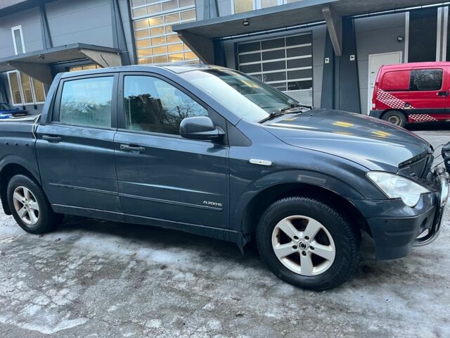 Синий Cанг Йонг Актион, объемом двигателя 2 л и пробегом 230 тыс. км за 4368 $, фото 1 на Automoto.ua