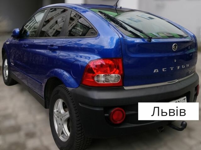 Синий Cанг Йонг Актион, объемом двигателя 2 л и пробегом 200 тыс. км за 5500 $, фото 2 на Automoto.ua