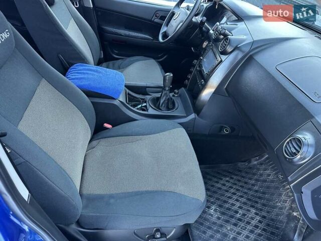 Синий Cанг Йонг Актион, объемом двигателя 2 л и пробегом 170 тыс. км за 5650 $, фото 8 на Automoto.ua