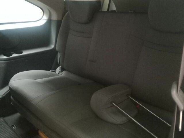 Черный Cанг Йонг Другая, объемом двигателя 2.7 л и пробегом 245 тыс. км за 4100 $, фото 5 на Automoto.ua