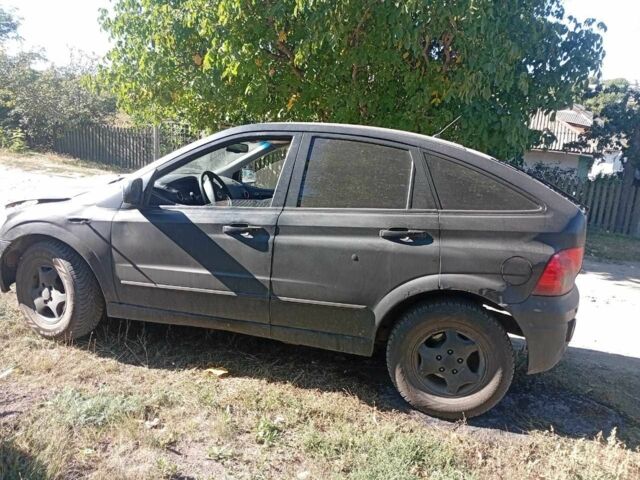Червоний Cанг Йонг Інша, об'ємом двигуна 2 л та пробігом 3 тис. км за 4108 $, фото 1 на Automoto.ua