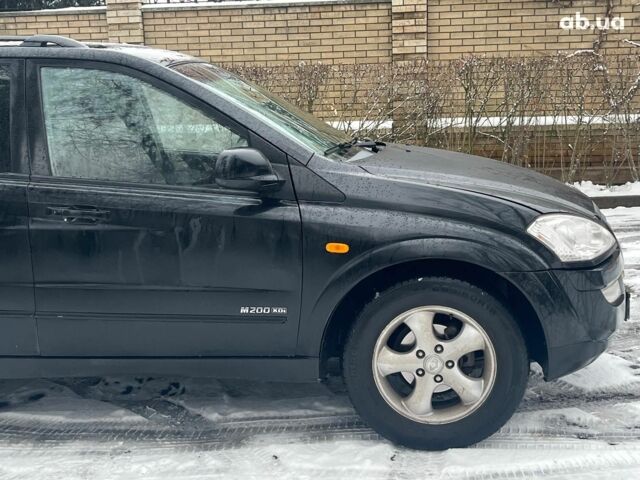 Черный Cанг Йонг Кирон Делюкс, объемом двигателя 2 л и пробегом 285 тыс. км за 4490 $, фото 5 на Automoto.ua