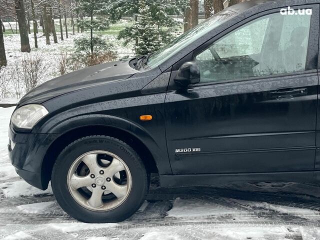 Черный Cанг Йонг Кирон Делюкс, объемом двигателя 2 л и пробегом 285 тыс. км за 4490 $, фото 13 на Automoto.ua