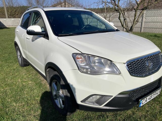 Білий Cанг Йонг Korando, об'ємом двигуна 0 л та пробігом 153 тис. км за 8401 $, фото 6 на Automoto.ua