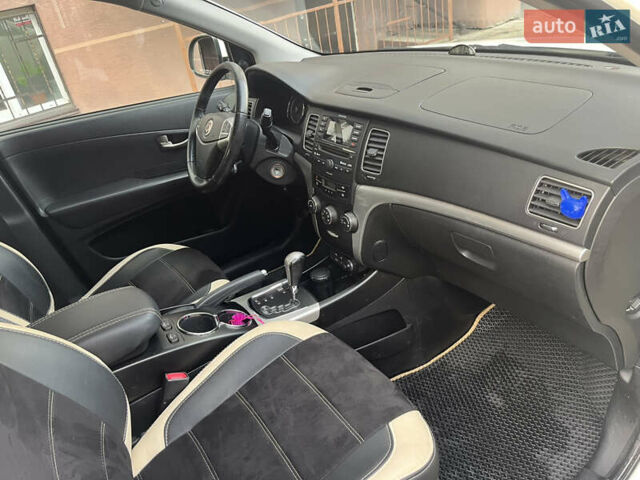 Белый Cанг Йонг Корандо, объемом двигателя 2 л и пробегом 220 тыс. км за 8400 $, фото 29 на Automoto.ua