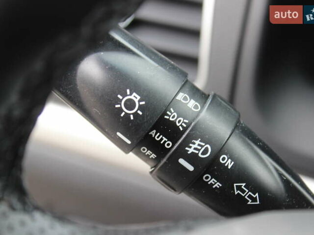 Білий Cанг Йонг Korando, об'ємом двигуна 2 л та пробігом 62 тис. км за 10999 $, фото 30 на Automoto.ua