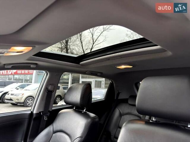 Білий Cанг Йонг Korando, об'ємом двигуна 2 л та пробігом 62 тис. км за 10999 $, фото 24 на Automoto.ua