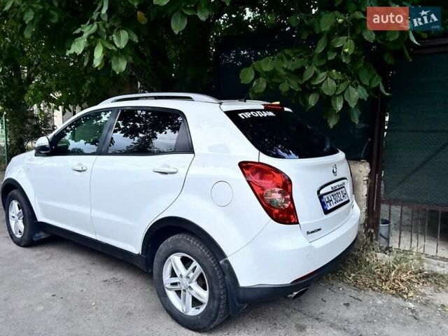 Білий Cанг Йонг Korando, об'ємом двигуна 2 л та пробігом 130 тис. км за 7800 $, фото 12 на Automoto.ua