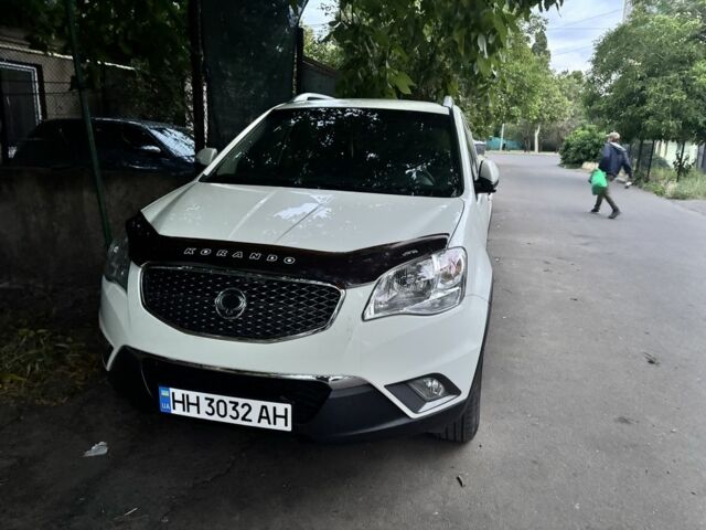 Білий Cанг Йонг Korando, об'ємом двигуна 2 л та пробігом 130 тис. км за 7800 $, фото 3 на Automoto.ua