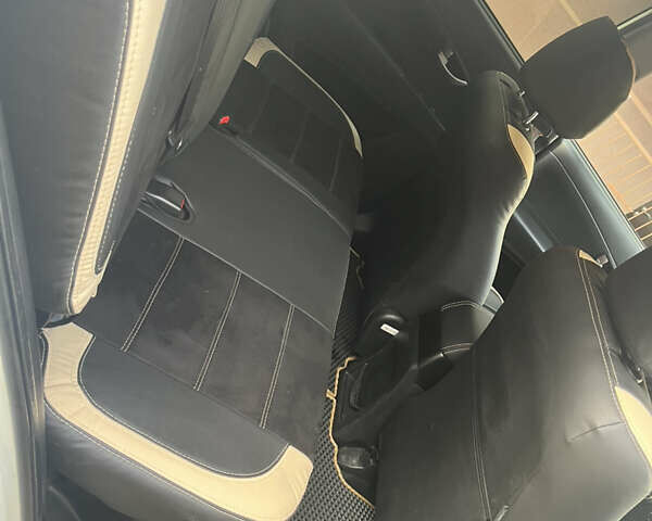 Белый Cанг Йонг Корандо, объемом двигателя 2 л и пробегом 220 тыс. км за 8400 $, фото 31 на Automoto.ua