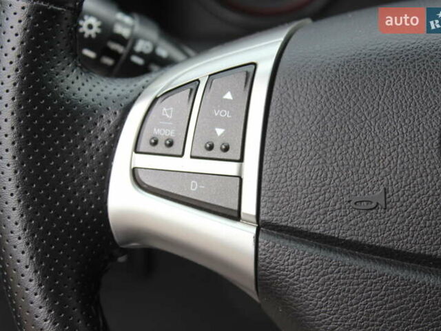 Білий Cанг Йонг Korando, об'ємом двигуна 2 л та пробігом 62 тис. км за 10999 $, фото 28 на Automoto.ua