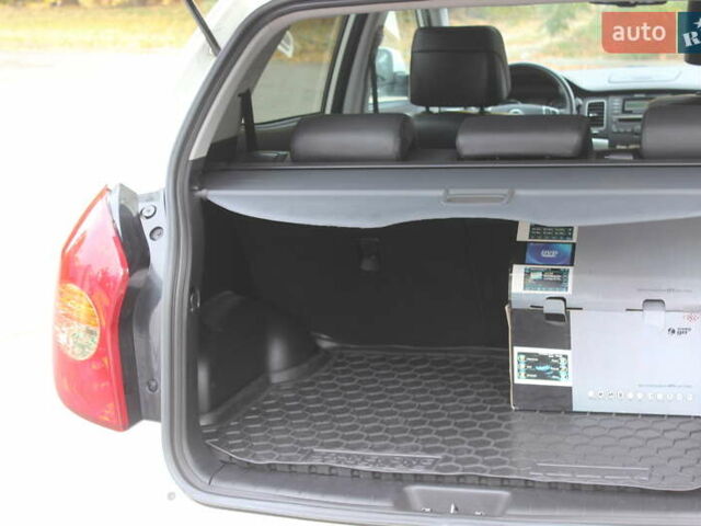 Білий Cанг Йонг Korando, об'ємом двигуна 2 л та пробігом 62 тис. км за 11700 $, фото 13 на Automoto.ua