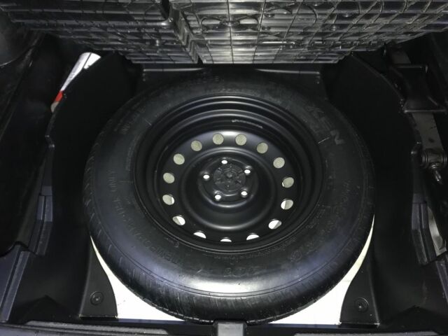 Белый Cанг Йонг Корандо, объемом двигателя 2 л и пробегом 118 тыс. км за 7500 $, фото 10 на Automoto.ua