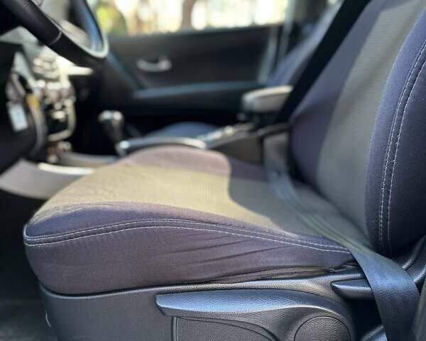 Белый Cанг Йонг Корандо, объемом двигателя 2 л и пробегом 111 тыс. км за 9300 $, фото 22 на Automoto.ua