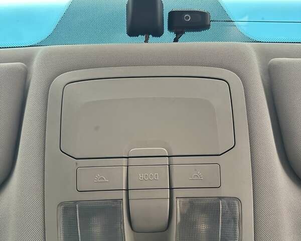 Белый Cанг Йонг Корандо, объемом двигателя 2 л и пробегом 111 тыс. км за 8800 $, фото 25 на Automoto.ua