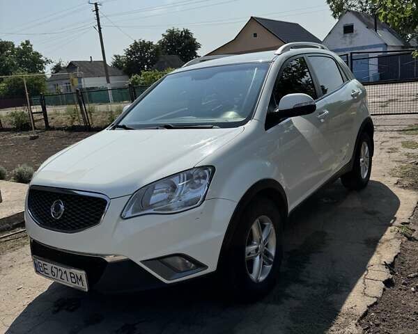 Білий Cанг Йонг Korando, об'ємом двигуна 2 л та пробігом 231 тис. км за 8500 $, фото 1 на Automoto.ua