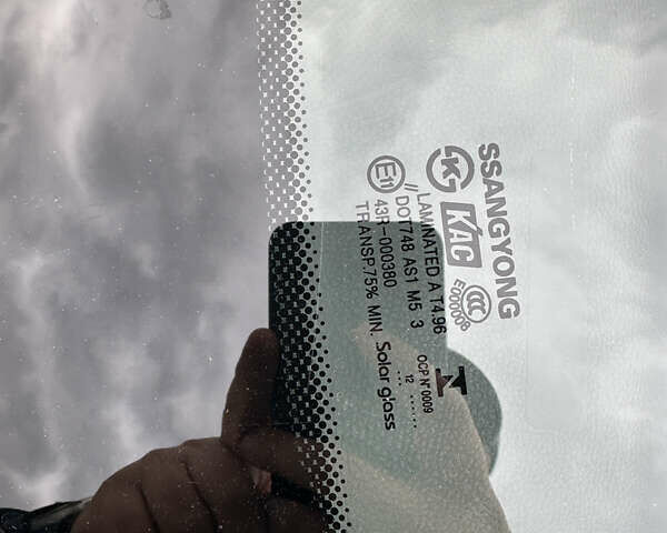 Білий Cанг Йонг Korando, об'ємом двигуна 2 л та пробігом 113 тис. км за 9200 $, фото 18 на Automoto.ua