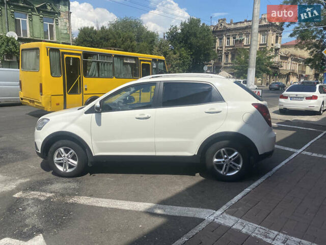Белый Cанг Йонг Корандо, объемом двигателя 2 л и пробегом 104 тыс. км за 8900 $, фото 14 на Automoto.ua