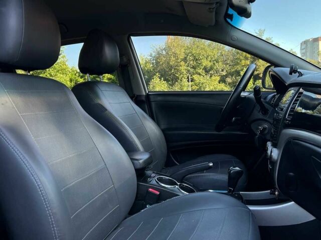 Белый Cанг Йонг Корандо, объемом двигателя 2.3 л и пробегом 155 тыс. км за 9800 $, фото 17 на Automoto.ua