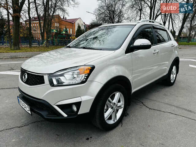 Білий Cанг Йонг Korando, об'ємом двигуна 2 л та пробігом 83 тис. км за 9800 $, фото 16 на Automoto.ua