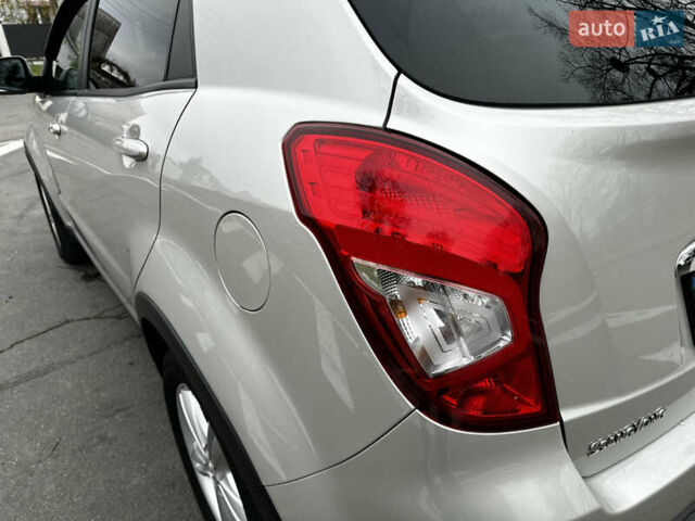 Білий Cанг Йонг Korando, об'ємом двигуна 2 л та пробігом 83 тис. км за 9800 $, фото 43 на Automoto.ua