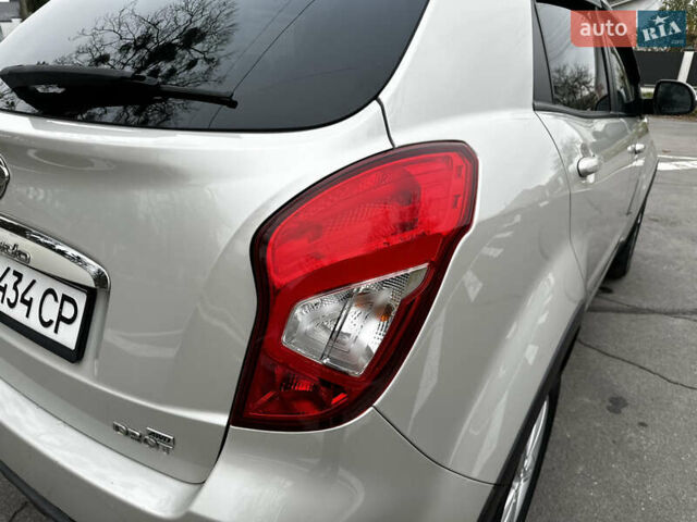 Білий Cанг Йонг Korando, об'ємом двигуна 2 л та пробігом 83 тис. км за 9800 $, фото 44 на Automoto.ua