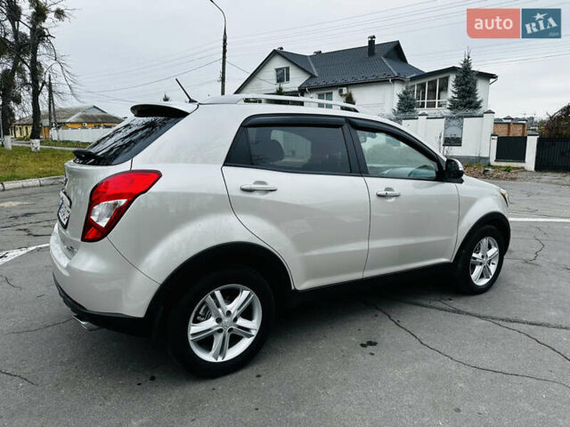 Білий Cанг Йонг Korando, об'ємом двигуна 2 л та пробігом 83 тис. км за 9800 $, фото 7 на Automoto.ua