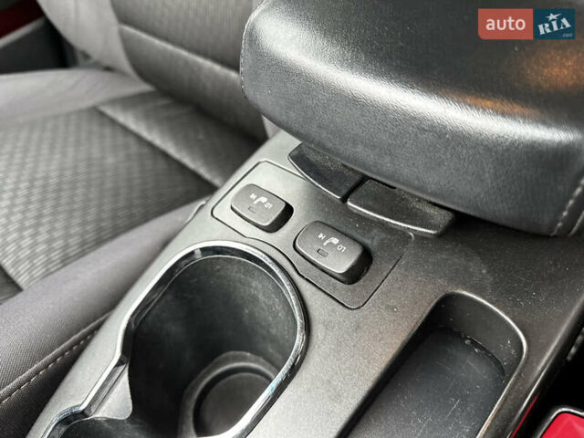 Білий Cанг Йонг Korando, об'ємом двигуна 2 л та пробігом 83 тис. км за 9800 $, фото 25 на Automoto.ua