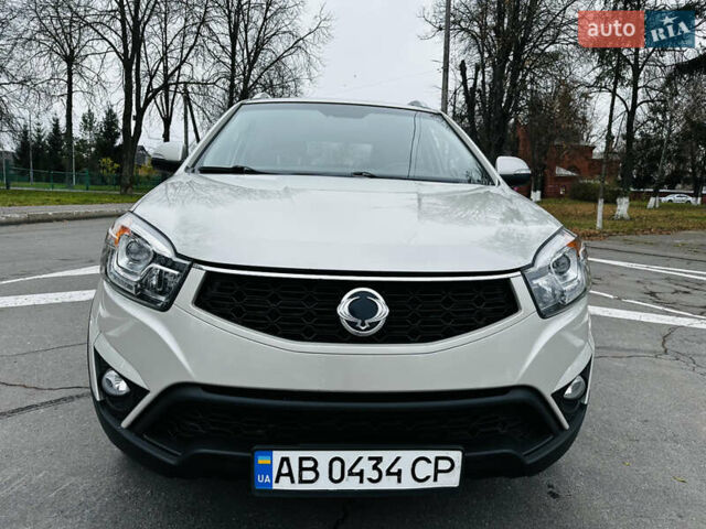 Білий Cанг Йонг Korando, об'ємом двигуна 2 л та пробігом 83 тис. км за 9800 $, фото 14 на Automoto.ua