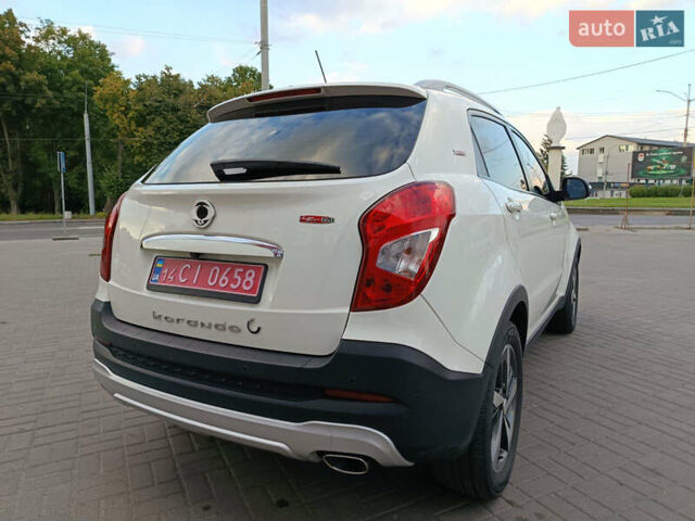 Білий Cанг Йонг Korando, об'ємом двигуна 2.2 л та пробігом 162 тис. км за 14400 $, фото 6 на Automoto.ua