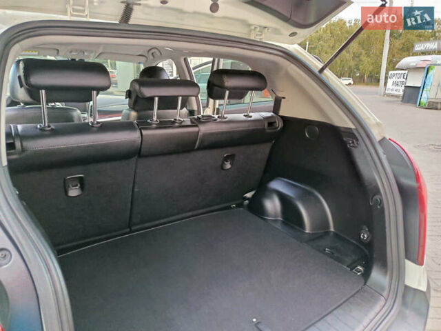 Білий Cанг Йонг Korando, об'ємом двигуна 2.2 л та пробігом 162 тис. км за 14400 $, фото 25 на Automoto.ua