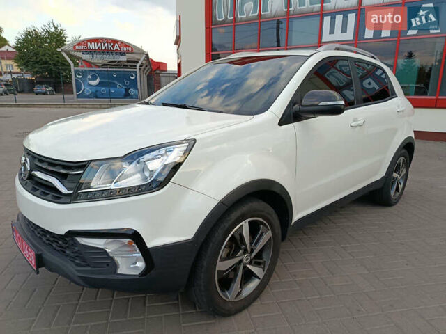 Білий Cанг Йонг Korando, об'ємом двигуна 2.2 л та пробігом 162 тис. км за 14400 $, фото 10 на Automoto.ua