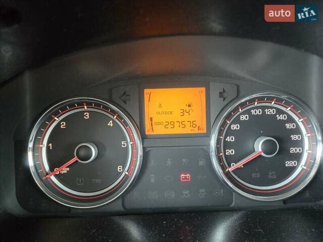 Бежевий Cанг Йонг Korando, об'ємом двигуна 2 л та пробігом 297 тис. км за 7000 $, фото 9 на Automoto.ua