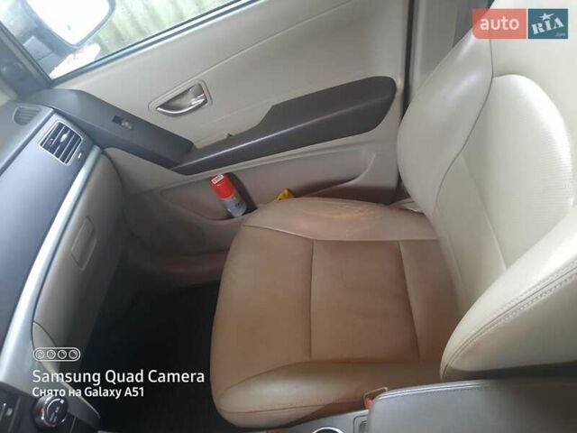 Бежевий Cанг Йонг Korando, об'ємом двигуна 2 л та пробігом 150 тис. км за 9200 $, фото 11 на Automoto.ua