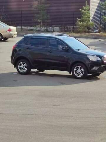 Чорний Cанг Йонг Korando, об'ємом двигуна 2 л та пробігом 216 тис. км за 7995 $, фото 10 на Automoto.ua